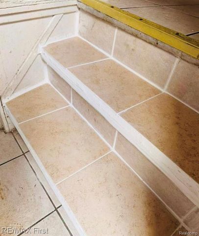 15625 Bringard Drive, Detroit, MI 48205