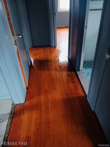 15625 Bringard Drive, Detroit, MI 48205