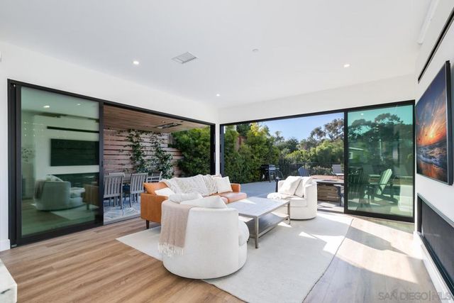 3608 Oleander, San Diego, CA 92106