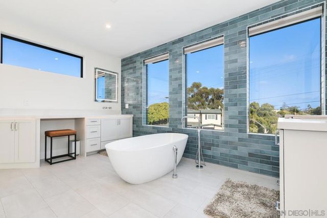 3608 Oleander, San Diego, CA 92106