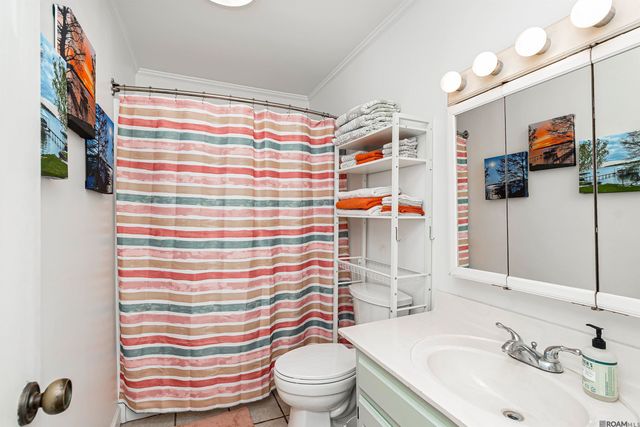 8016 False River Rd, Oscar, LA 70762