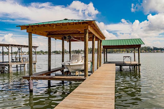 8016 False River Rd, Oscar, LA 70762