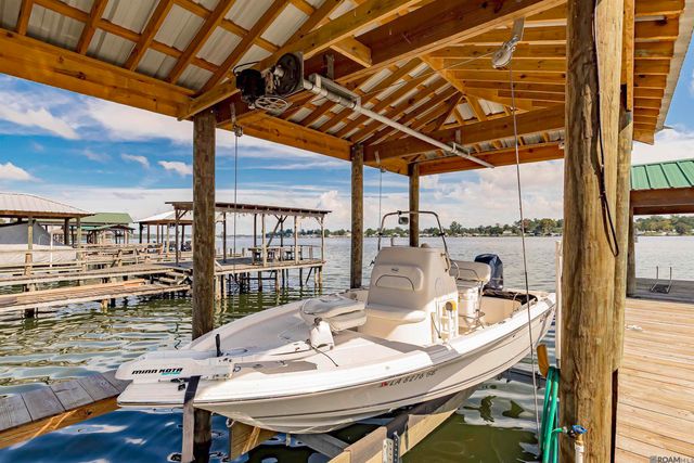 8016 False River Rd, Oscar, LA 70762