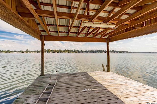 8016 False River Rd, Oscar, LA 70762