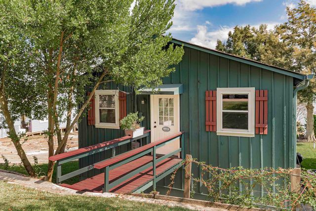 8016 False River Rd, Oscar, LA 70762