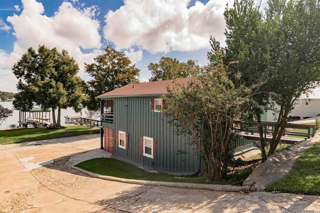 8016 False River Rd, Oscar, LA 70762