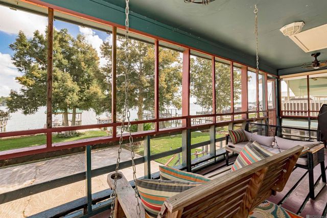 8016 False River Rd, Oscar, LA 70762