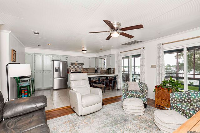 8016 False River Rd, Oscar, LA 70762