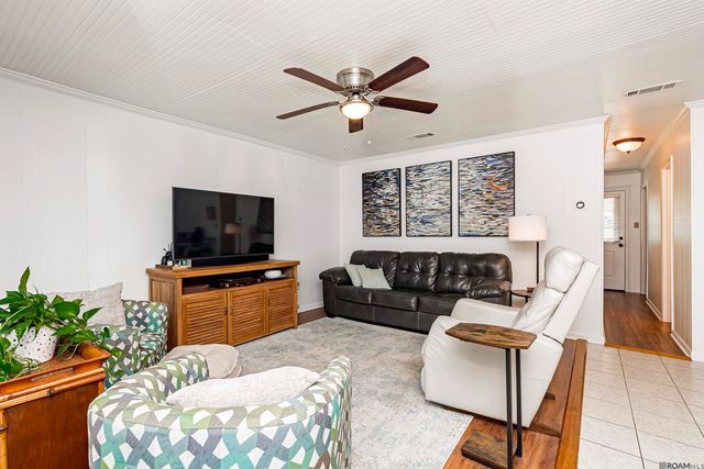 8016 False River Rd, Oscar, LA 70762