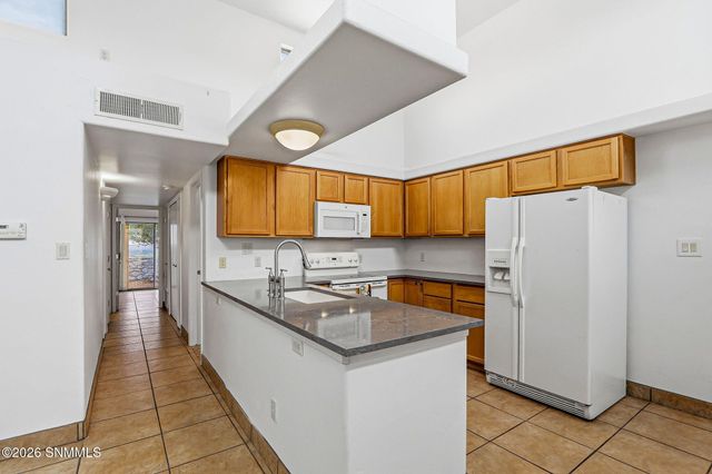 2212 Stone Pine Drive, Las Cruces, NM 88012