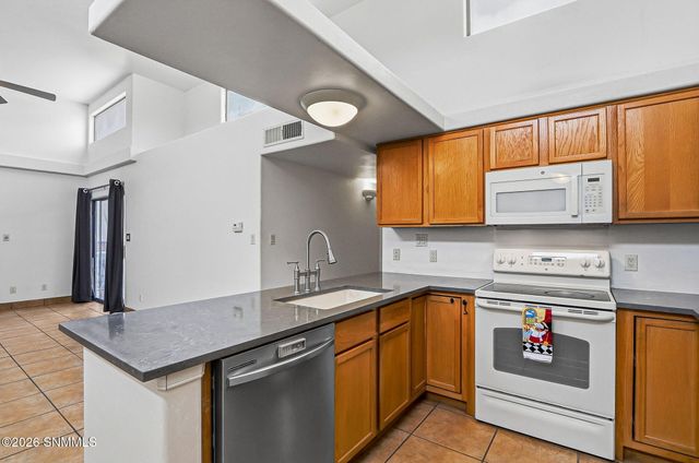 2212 Stone Pine Drive, Las Cruces, NM 88012