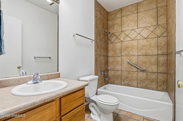 2212 Stone Pine Drive, Las Cruces, NM 88012
