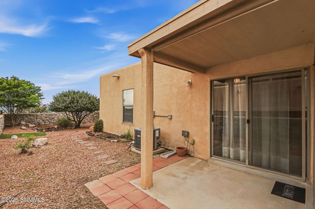 2212 Stone Pine Drive, Las Cruces, NM 88012