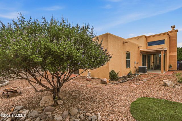 2212 Stone Pine Drive, Las Cruces, NM 88012