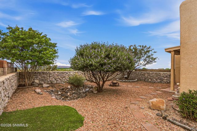 2212 Stone Pine Drive, Las Cruces, NM 88012