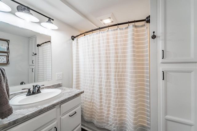 629 E UNION AVENUE, Wausau, WI 54403