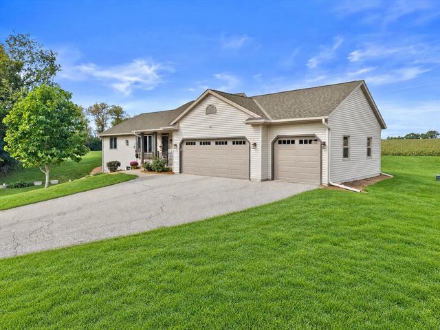 W4234 Spruce Drive, Watertown, WI 53094