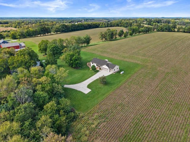 W4234 Spruce Drive, Watertown, WI 53094