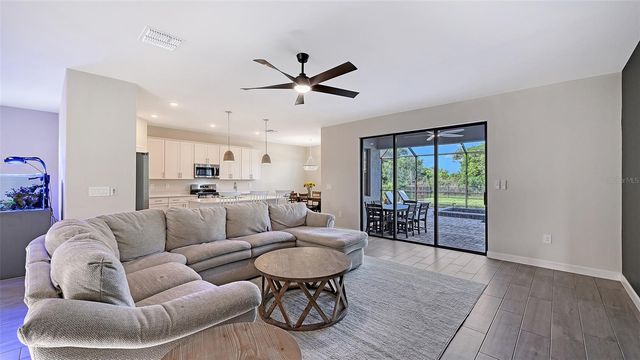 15107 SEA SALT WAY, Bradenton, FL 34211