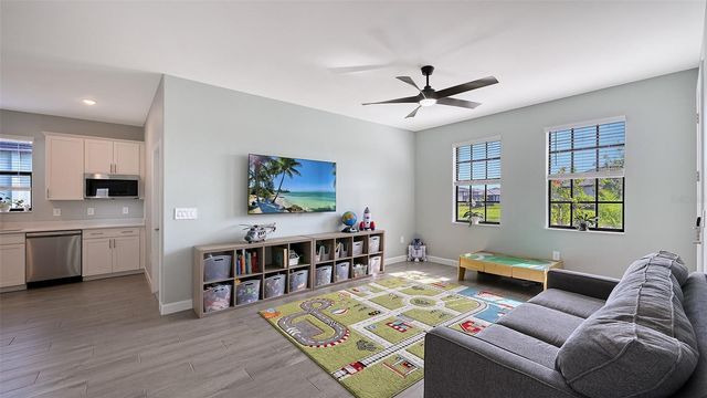 15107 SEA SALT WAY, Bradenton, FL 34211