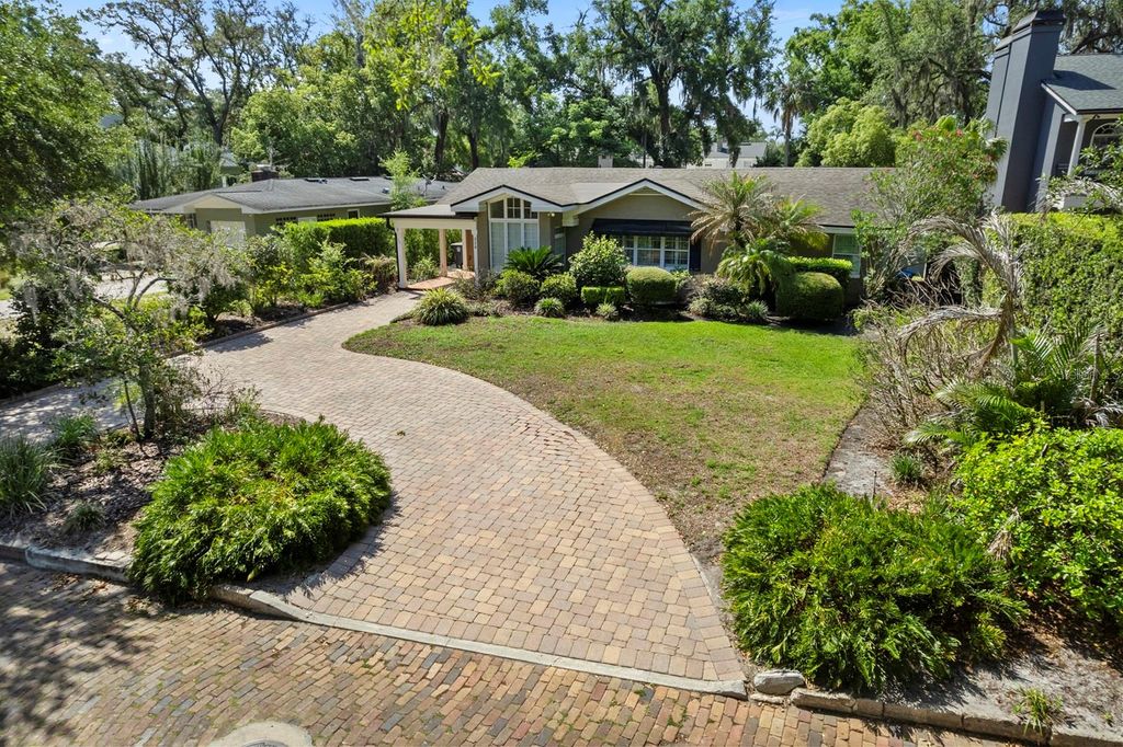 220 W READING WAY, Winter Park, FL 32789