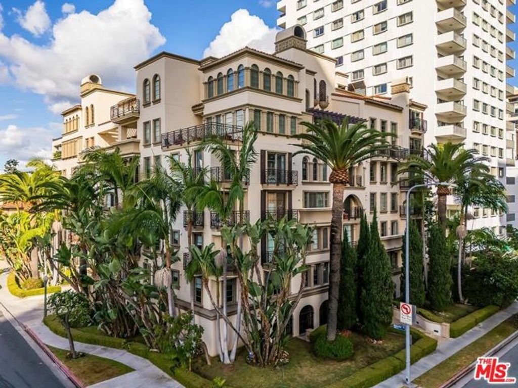 10795 Wilshire Boulevard 403, Los Angeles, CA 90024