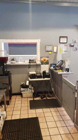 2255 W Taylor Street, Chicago, IL 60612