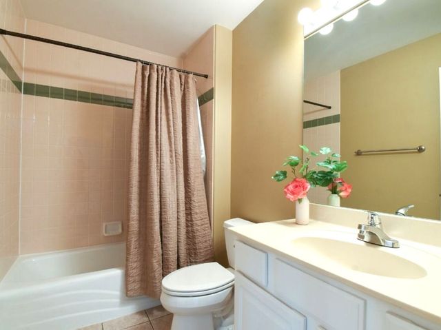 776 N Franklin Avenue, Palatine, IL 60067