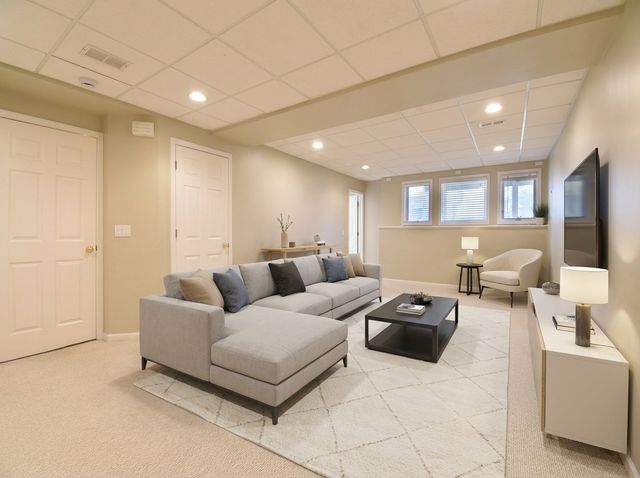 776 N Franklin Avenue, Palatine, IL 60067