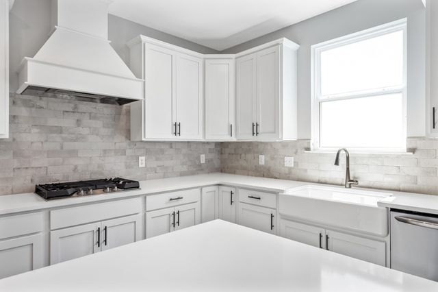 2655 Arrington Drive, White House, TN 37188