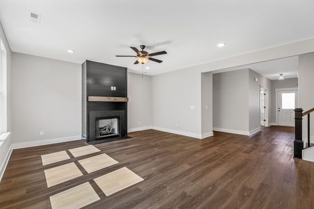 2655 Arrington Drive, White House, TN 37188