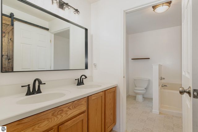 5596 W School Road, Mt Pleasant, MI 48858