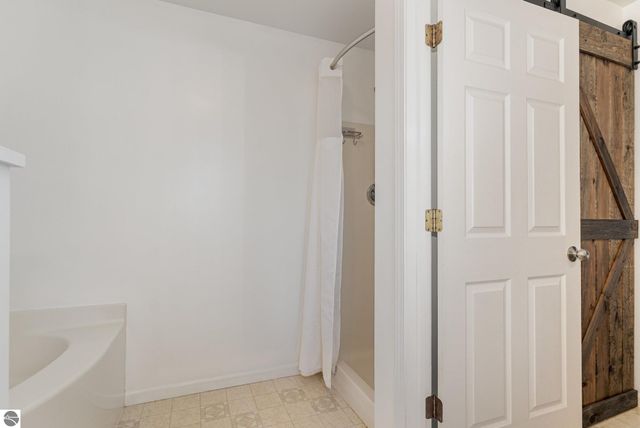 5596 W School Road, Mt Pleasant, MI 48858