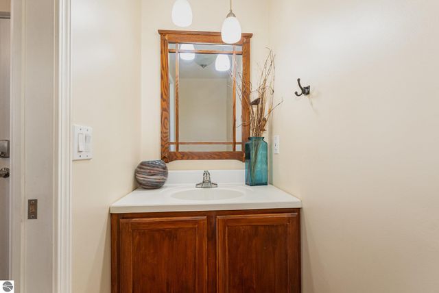 5596 W School Road, Mt Pleasant, MI 48858