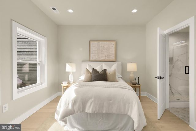 422 WARNER ST NW, Washington, DC 20001