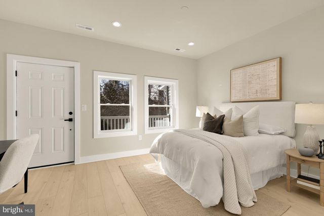 422 WARNER ST NW, Washington, DC 20001