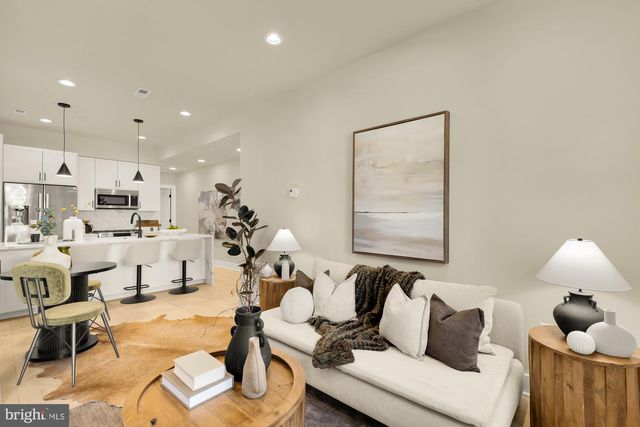 422 WARNER ST NW, Washington, DC 20001