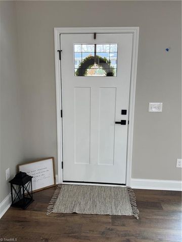 901 Kingsway Drive, King, NC 27021