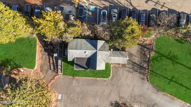 37 Cross Street, Lakewood, NJ 08701