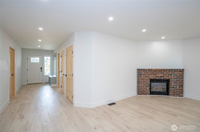 6203 119th Street E, Puyallup, WA 98373