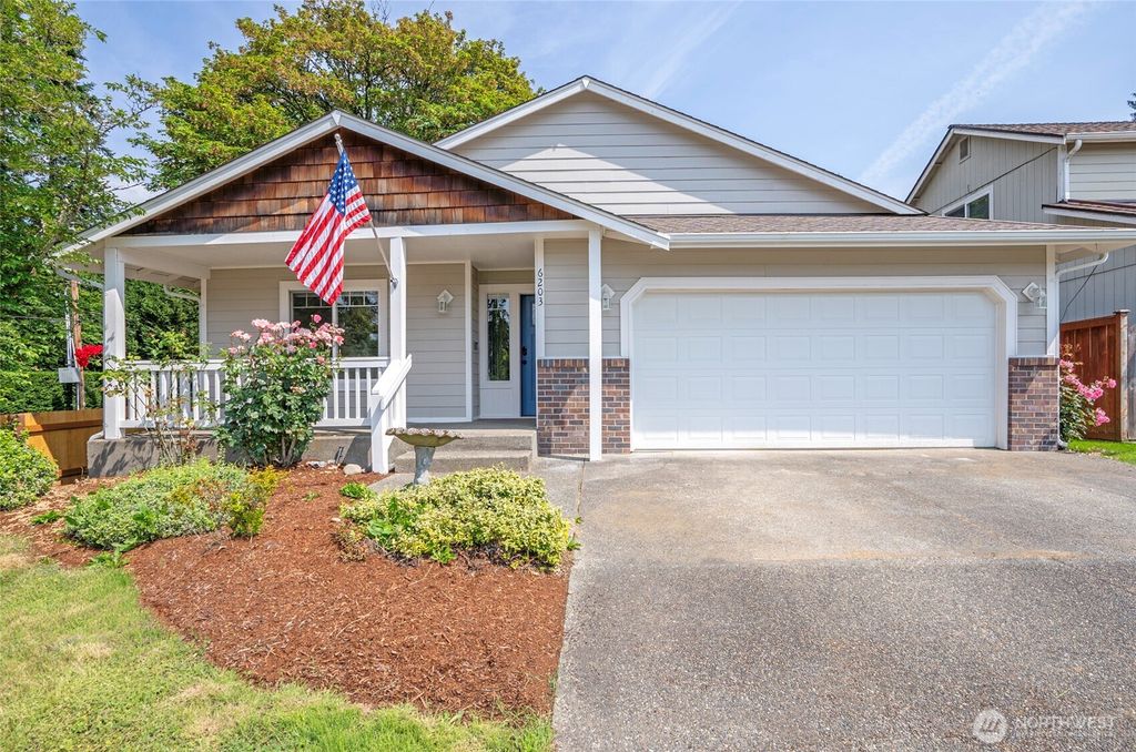 6203 119th Street E, Puyallup, WA 98373