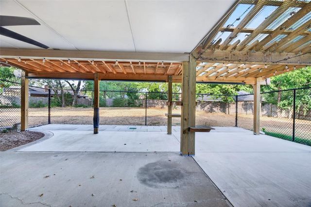 9909 S Allen Drive, Oklahoma City, OK 73139