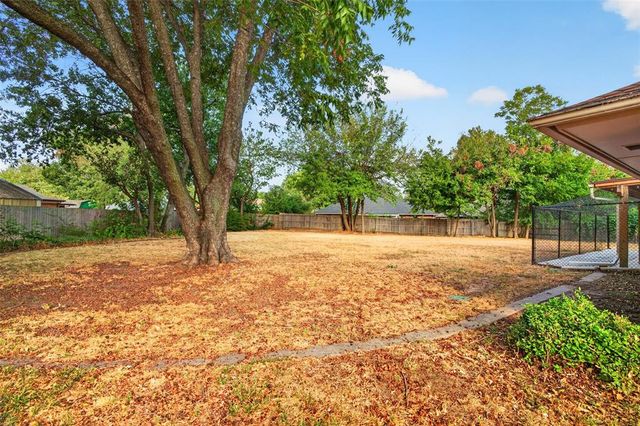 9909 S Allen Drive, Oklahoma City, OK 73139