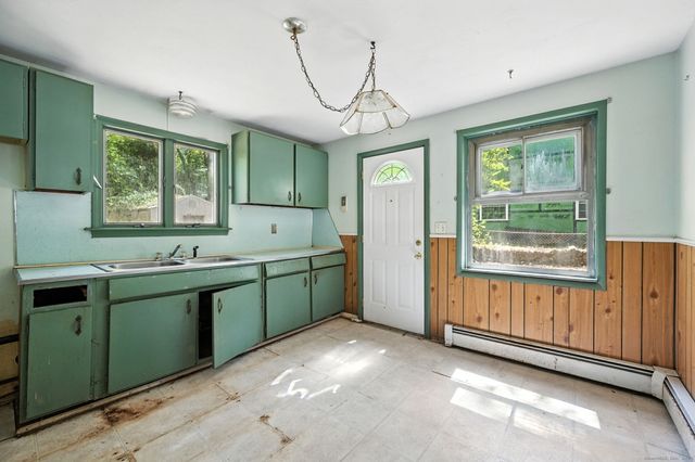 10 Myrna Drive, Marlborough, CT 06447
