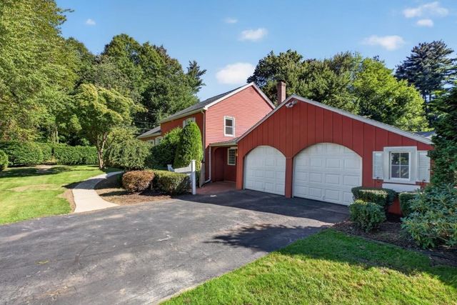 356 Springfield St, Wilbraham, MA 01095