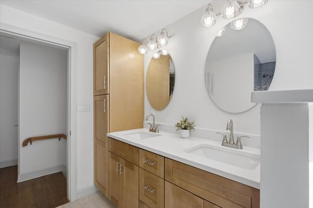 356 Springfield St, Wilbraham, MA 01095