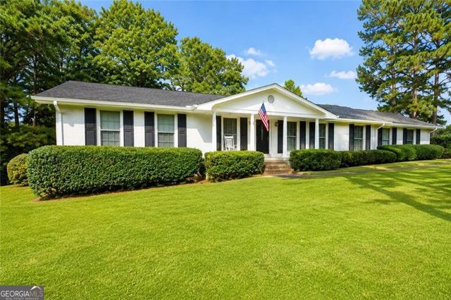 1900 Tara Circle, Douglasville, GA 30135
