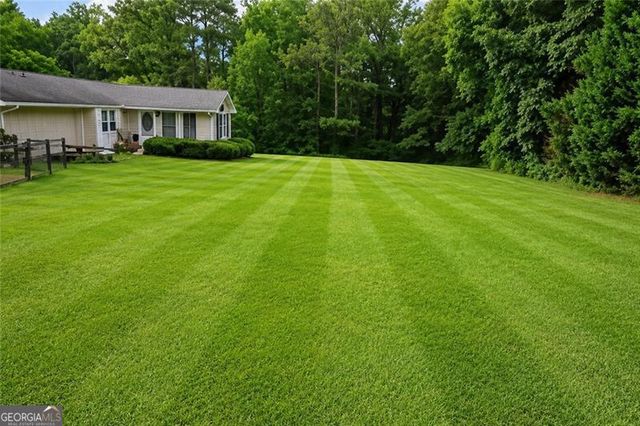 1900 Tara Circle, Douglasville, GA 30135