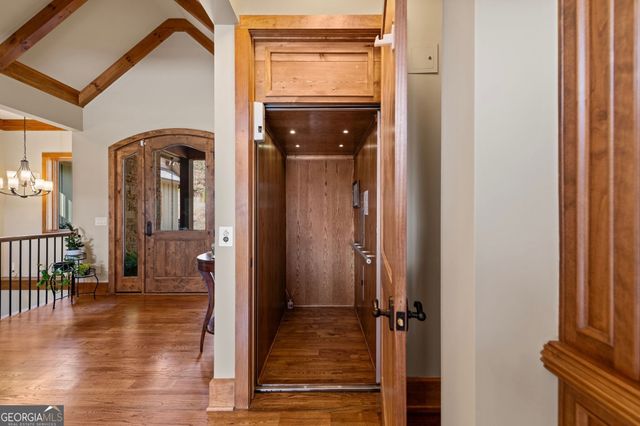 2650 Cutcane Road, Mineral Bluff, GA 30559