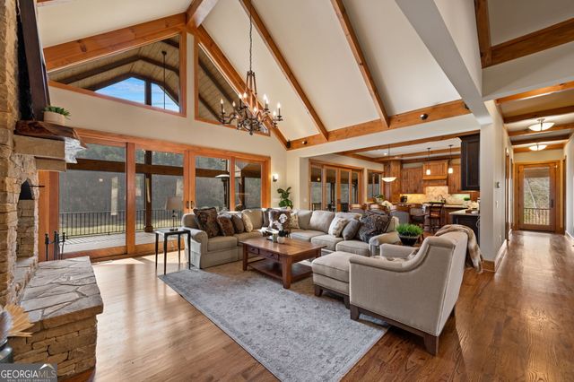 2650 Cutcane Road, Mineral Bluff, GA 30559